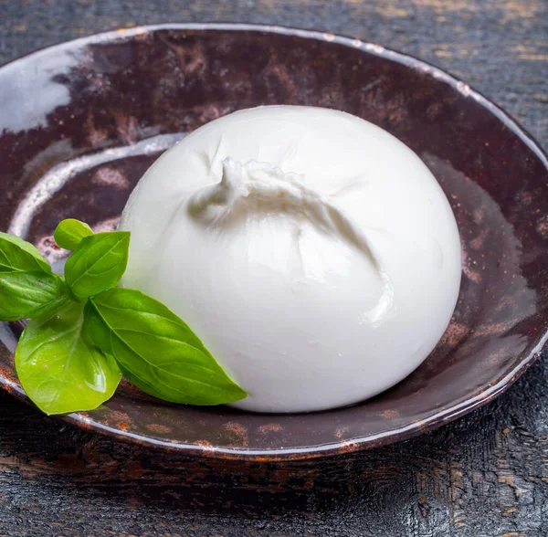 Frischer Weicher Weißer Burrata Butterkuchen Hergestellt Aus Einer Mischung Aus — Stockfoto