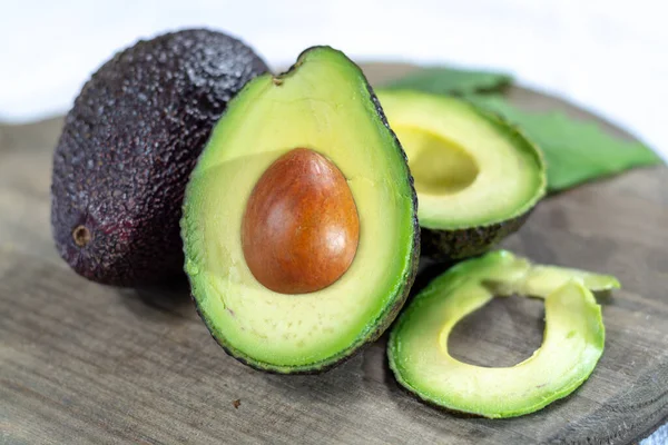 Twee Verse Rijpe Rauwe Hass Avocado Close Gezonde Voeding Concept — Stockfoto