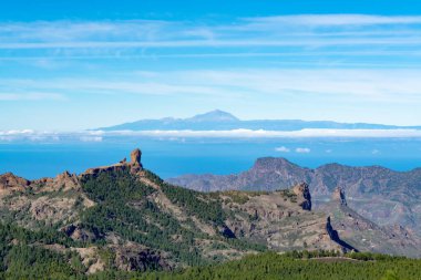 Gran Kanarya adası dağları ve vadileri en yüksek tepe Pico de las Nieves 'ten Roque Nublo' ya ve Tenerife 'deki Teide Dağı' na kadar manzara