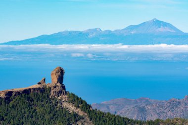 Gran Kanarya adası dağları ve vadileri en yüksek tepe Pico de las Nieves 'ten Roque Nublo' ya ve Tenerife 'deki Teide Dağı' na kadar manzara