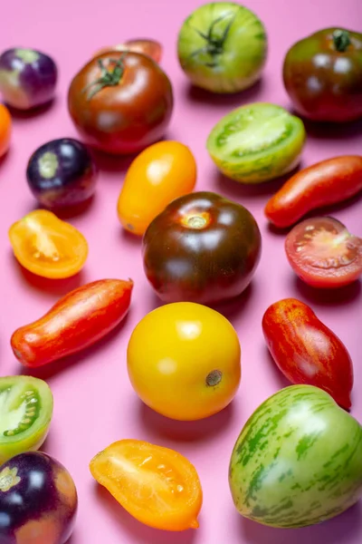 Flerfärgat Sortiment Franska Färska Mogna Tomater Nära Håll — Stockfoto