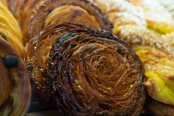 Frisch Gebackenes Hausgemachtes Gebäck Einer Kleinen Französischen Bäckerei Der Provence — Stockfoto