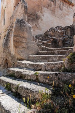2019 yılında Avrupa Kültür Başkenti, Matera antik kentinin sokakları, Güney İtalya 'nın başkenti Basilicata, sabahın erken saatlerinde