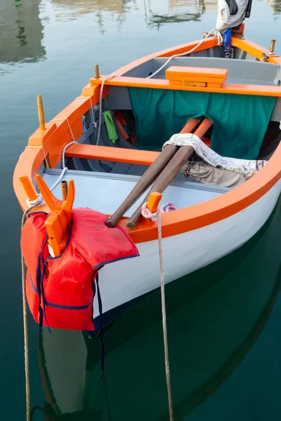 Stary Port Rybacki Kolorowych Drewnianych Łodzi Starym Małym Mieście Giovinazzo — Zdjęcie stockowe