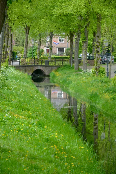 Bahar Zamanı Hollanda Nın Kuzeyindeki Heusden Şehrinde Akan Suları Büyük — Stok fotoğraf
