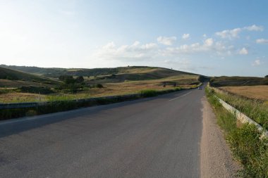 Matera, Basilicata, İtalya yakınlarındaki kırsal alan.