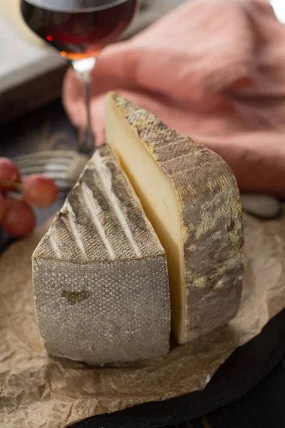 Degustación Queso Antiguo Francés Demi Soft Tomme Los Alpes Franceses — Foto de Stock