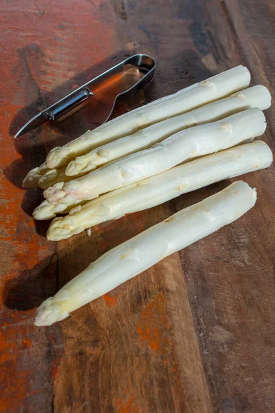 Raw Uncooked High Quality White Asparagus Ready Cook Dinner Seasonal — Stock Photo, Image
