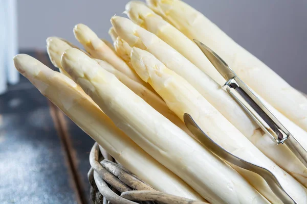 Frischer Schmackhafter Weißer Spargel Gemüse Der Saison Neue Ernte Fertig — Stockfoto