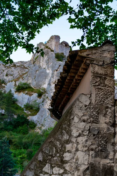 Vista Casas Medievales Ruinas Castillo Provenza Día Soleado Sur Francia — Foto de Stock