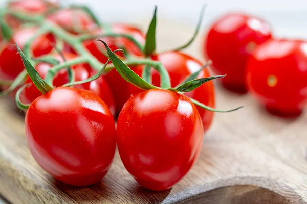 Videira Cereja Vermelha Madura Fresca Prunella Tomates Close — Fotografia de Stock