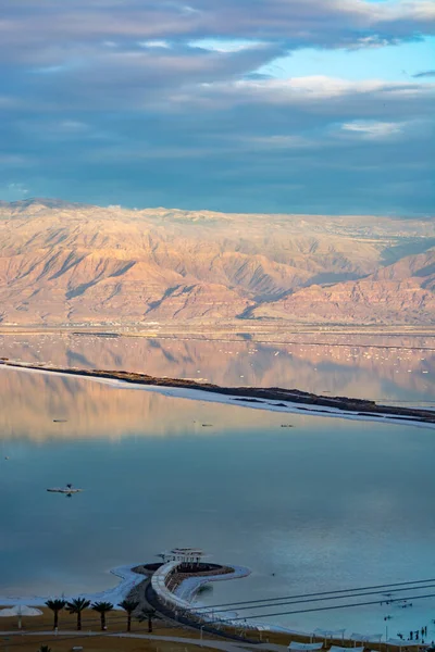 Закат Над Мертвом Морем Полный Минералов Недалеко Города Эйн Бокек — стоковое фото