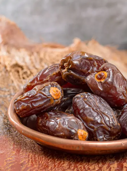 Postre Tradicional Oriente Medio Comida Saludable Grandes Dátiles Medjool Frutas —  Fotos de Stock
