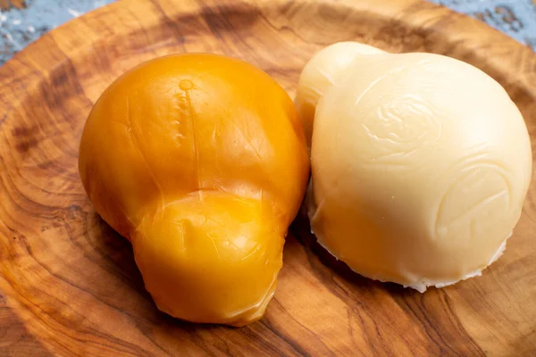 Sbírka Sýrů Bílý Uzený Žlutý Italský Sýr Scamorza — Stock fotografie