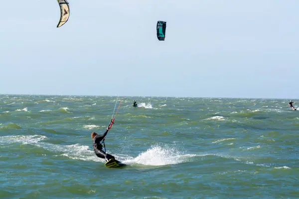 Watersportevenement Kleurrijke Kitesurfers Race Noordzee Bij Renesse Zeeland — Stockfoto