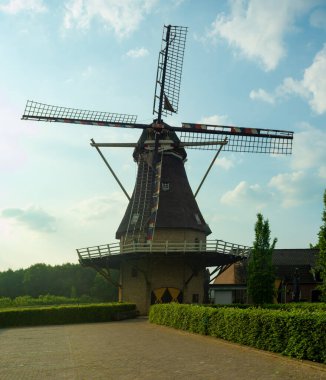 Geleneksel Hollanda hububat değirmeni, Hollanda kırsal arazisi