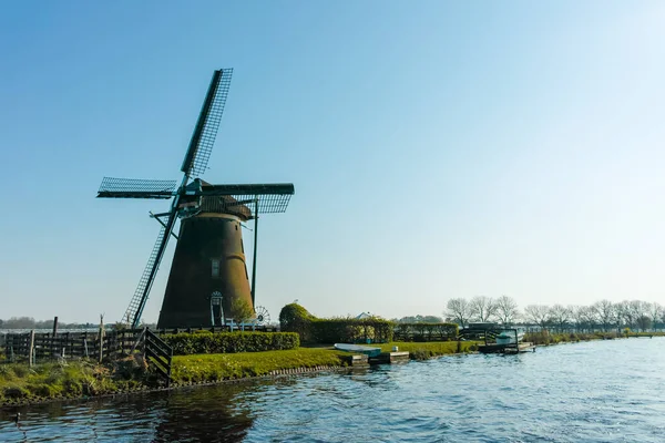 Vías Navegables Holanda Septentrional Vista Del Molino Viento Tradicional Holandés —  Fotos de Stock