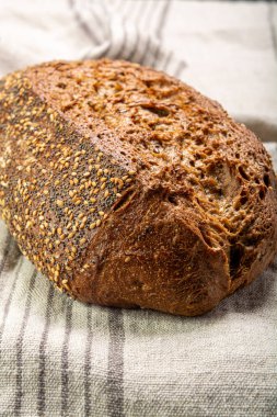 Esnaf fırınından taze organik ekmek. Yakın plan.