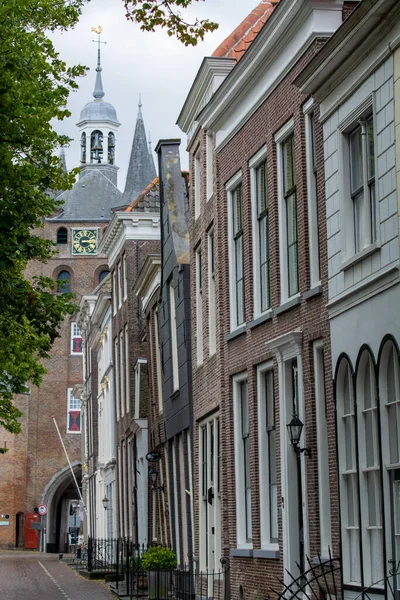 Pohled Staré Holandské Domy Věž Zierikzee Historické Město Provincii Zeeland — Stock fotografie