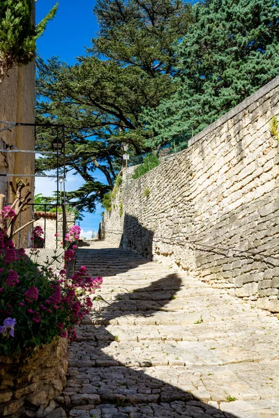 Вид Традиційні Середньовічні Будинки Провансу Сонячний День Південь Франції Місце — стокове фото