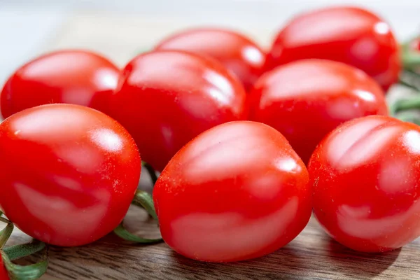 Videira Cereja Vermelha Madura Fresca Prunella Tomates Close — Fotografia de Stock