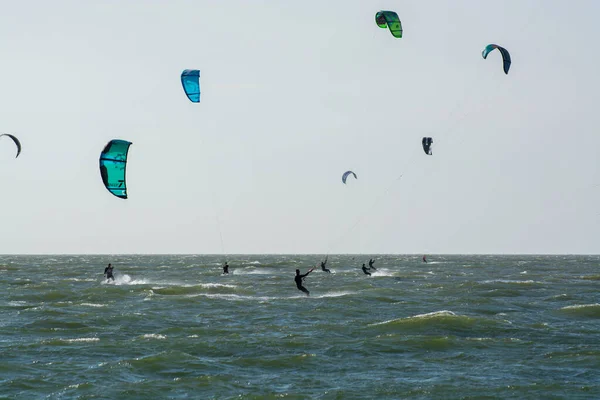 Watersportevenement Kleurrijke Kitesurfers Race Noordzee Bij Renesse Zeeland — Stockfoto