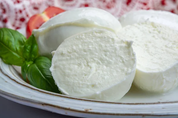 Mozzarella Queijo Macio Italiano Queijo Branco Feito Leite Vaca Búfalo — Fotografia de Stock