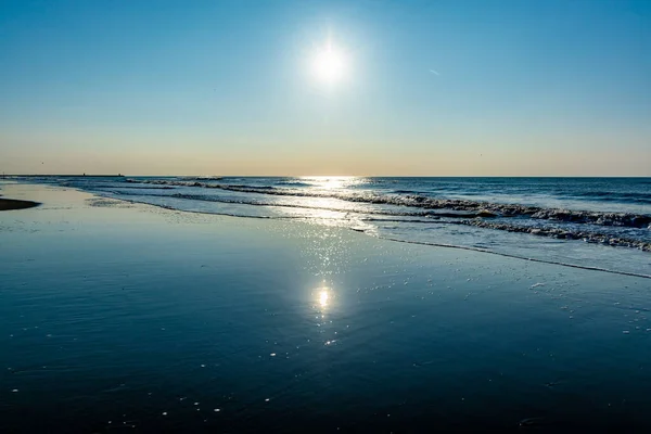 Солнечный День Пляже Северного Моря Нидерландах Схевене Туристическом Курортном Месте — стоковое фото