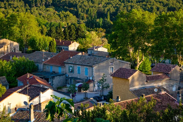 Vista Casas Tradicionales Medievales Provenza Días Soleados Sur Francia Destino —  Fotos de Stock