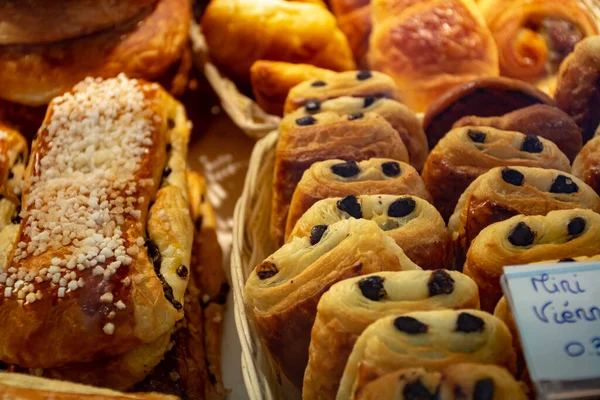 Bollos Croissants Recién Horneados Una Pequeña Panadería Rústica Provenza Sur —  Fotos de Stock