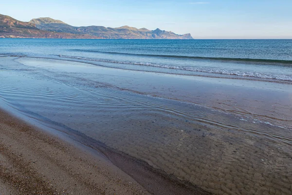 해변에 모래사장 이탈리아 시실리 의작은 마리나에는 휴가목적지 — 스톡 사진