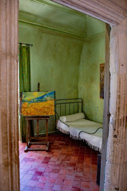  Fransa, 11.05.2019. St. Paul de Mausole Manastırı 'ndaki Vincent Van Gogh odasının yeniden inşası.