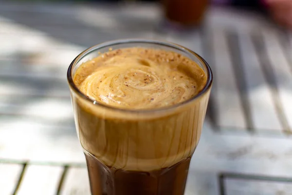 Hagyományos Görög Hideg Kávé Frappe Habbal Készült Víz Instant Kávé — Stock Fotó