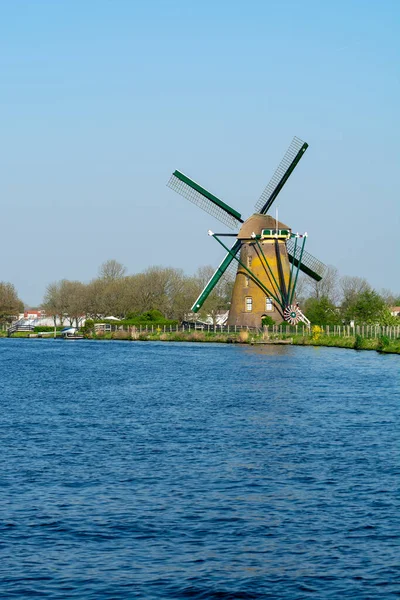 Vías Navegables Holanda Septentrional Vista Del Molino Viento Tradicional Holandés —  Fotos de Stock