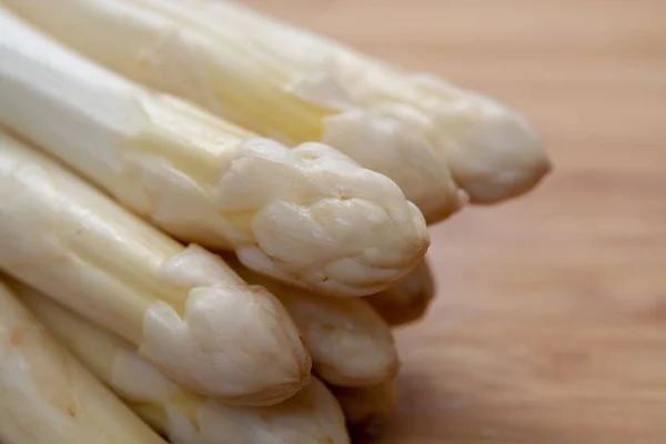 Neue Ernte Von Weißem Spargelgemüse Frühling Gewaschener Weißer Spargel Zum — Stockfoto