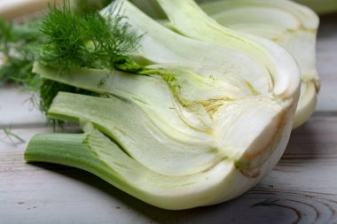 Sağlıklı sebze diyeti, çiğ taze floran rezene ampulleri. Kapatın.