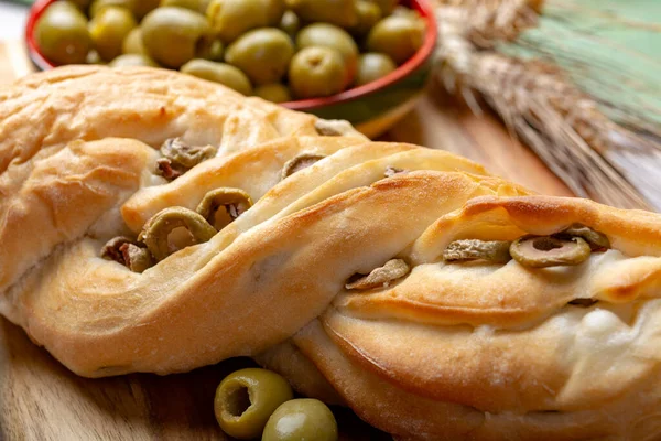 Fresh Baked White Wheat Bread Bun Green Olives Close — Stock Photo, Image
