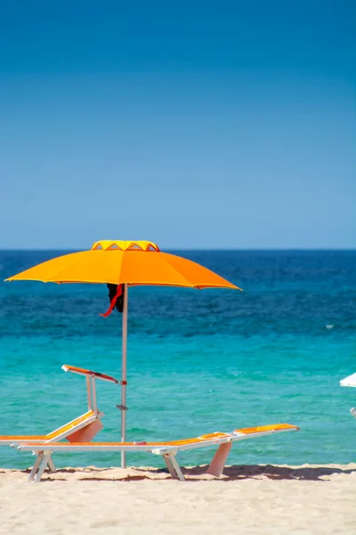 Servicio Playa Colorido Solárium Sombrilla Alquiler Hermosa Playa Arena Blanca — Foto de Stock