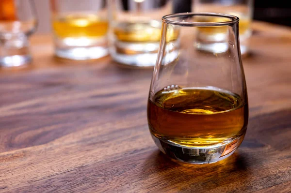 Scotch Single Malt Blended Whisky Tasting Destilaria Escócia Reino Unido — Fotografia de Stock
