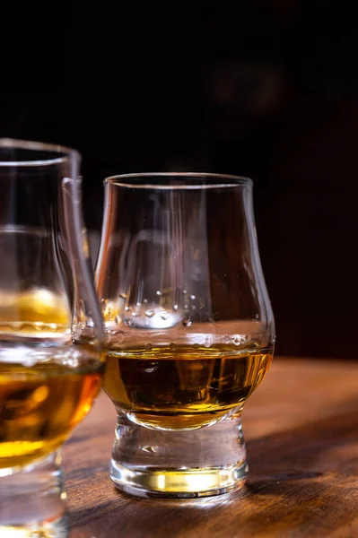 Degustación Escocesa Malta Simple Whisky Mezclado Destilería Escocia Reino Unido — Foto de Stock