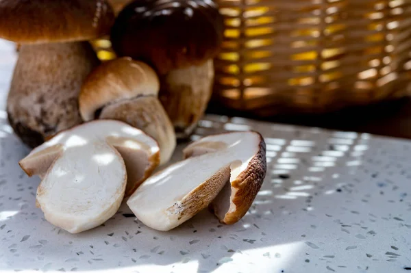 Koning Van Smakelijke Eetbare Paddenstoelen Boletus Edulis Porcini Cepe Klaar — Stockfoto