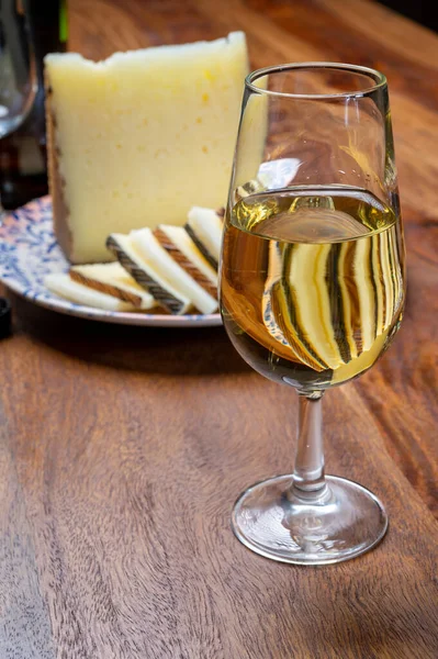 Spanska Fino Torr Sherry Vin Från Andalusien Och Bitar Olika — Stockfoto