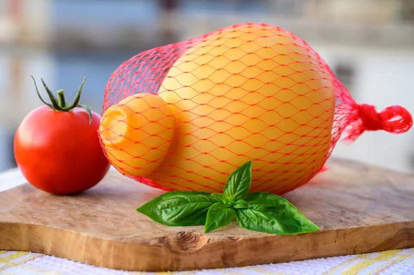 Colección Quesos Queso Italiano Provolone Caciocavallo Hecho Leche Oveja Vaca — Foto de Stock