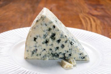 Peynir koleksiyonu, bir parça mavi küflü Danimarka peyniri.