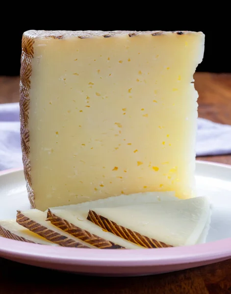 Peynir Koleksiyonu Farklı Koyun Parçaları Mancha Spanya Yapılan Sert Manchego — Stok fotoğraf