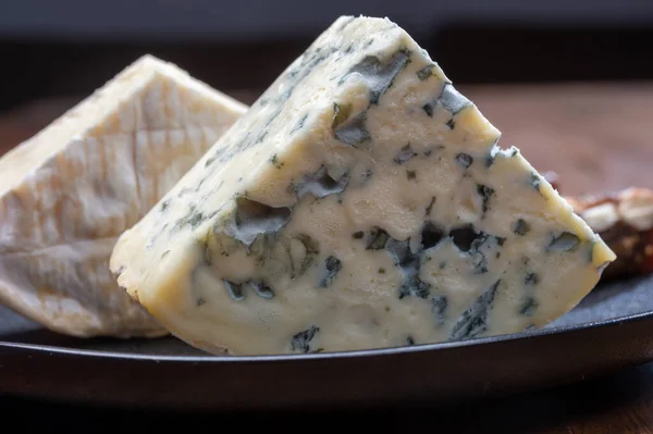 Colección Quesos Queso Azul Camembert Brie Servido Como Postre Con — Foto de Stock