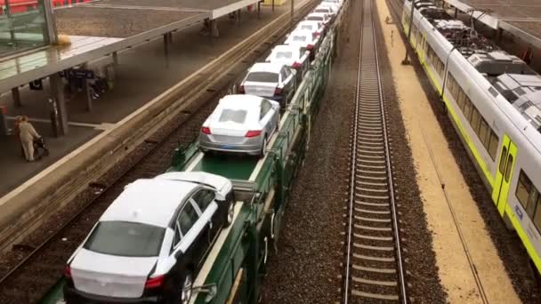 Brand New Cars Transported Freight Train Railway Factory Bavaria Germany — стоковое видео