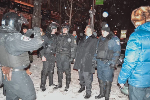 Ukrajina Kyjev Prosinec 2013 Externí Odkazyeditovat Automaidan Berkut — Stock fotografie