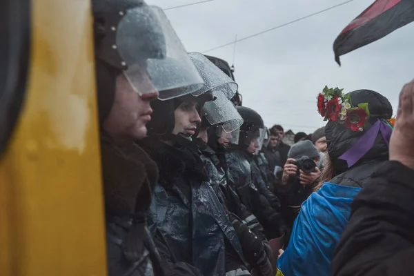 Ουκρανία Κίεβο Ιανουάριος 2014 Επίδειξη Κοντά Στο Σπίτι Του Προέδρου — Φωτογραφία Αρχείου