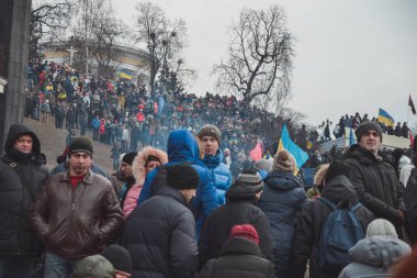 Ukrayna, Kiev, 19 Ocak 2014: Kiev sokak Grushevskogo tarihinde Cumhurbaşkanı Yanukoviç karşı protestolar Clash